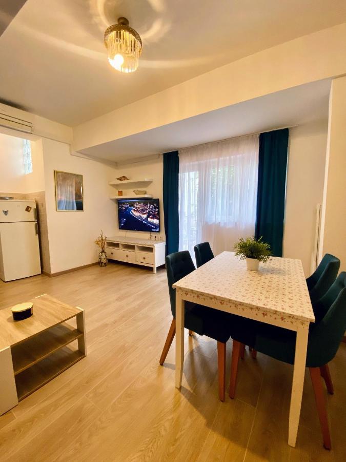 Apartment Andrea Baška Voda Exteriör bild